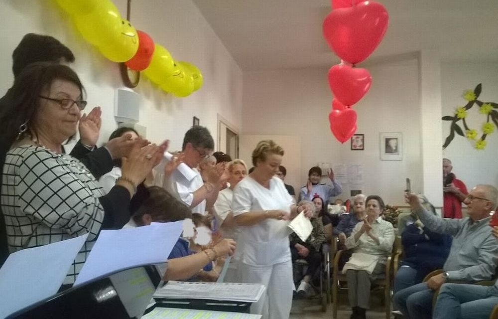 Festa della mamma  nella casa di riposo “ Balduzzi” di Castelnuovo Scrivia