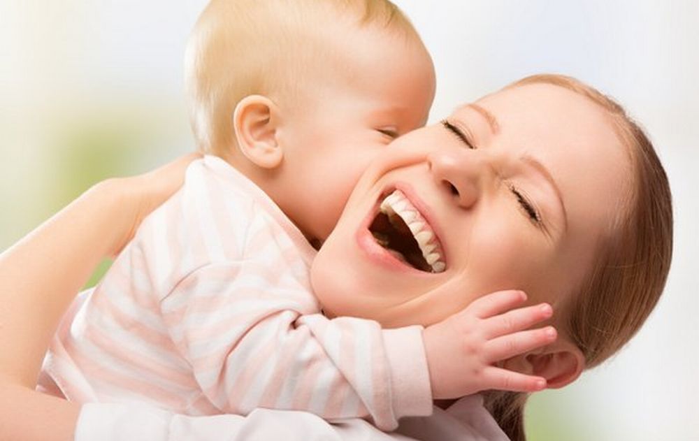 Raccolta firme per il Reddito di maternità a Tortona