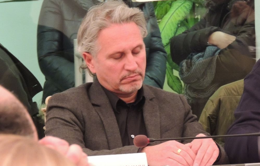 La voce fuori dal coro: Il Consiglio Comunale di Tortona adesso aiuta anche consiglieri e cittadini a curare l’insonnia