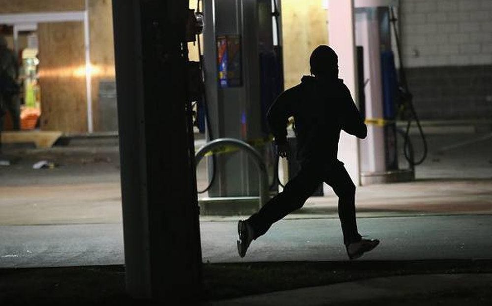 Il Mondo di M: Tortona è la città più sicura al Mondo senza furti, scippi, rapine, truffe, aggressioni, denunce, arresti. Insomma si sta davvero bene