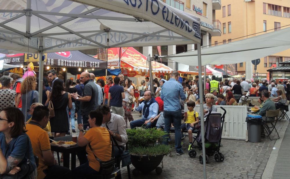 Da venerdì torna lo Street Food nel cuore di Tortona per tutto il week end
