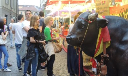 Tre giorni di gusto in Piazza Duomo: lo street food internazionale anima Tortona