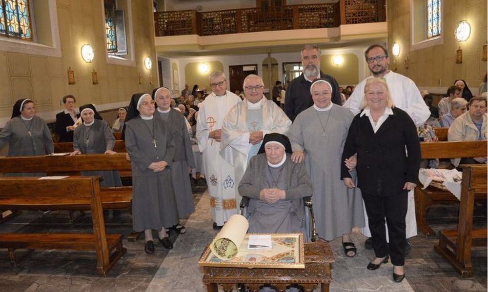 A Tortona festeggiati i 100 anni di Suor Maria Redenta Gerez dal Sindaco Gianluca Bardone e tanta gente