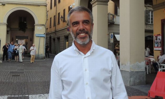 Dal 6 al 18 agosto a Tortona si può parcheggiare gratis sulle strisce blu