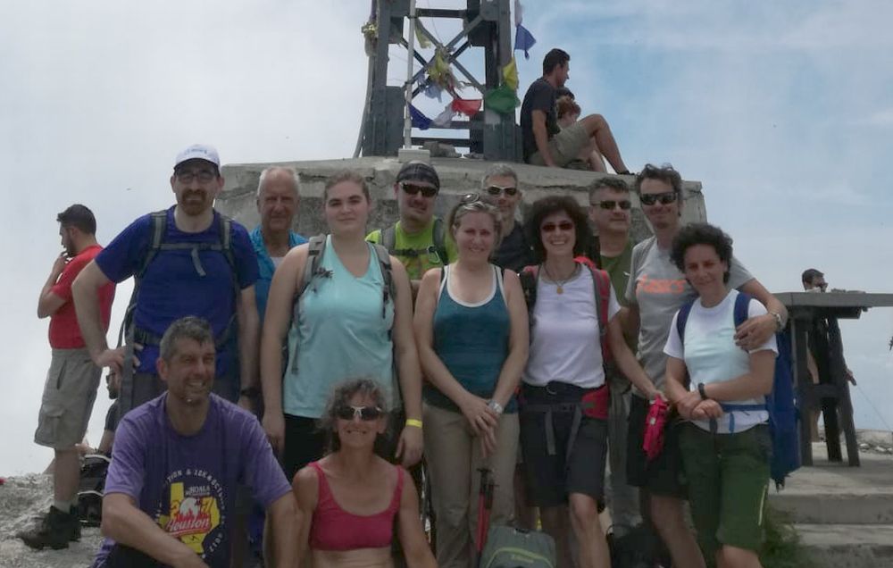 Un’escursione del Cai di Novi Ligure sopra il lago di Como per un’incantevole vista