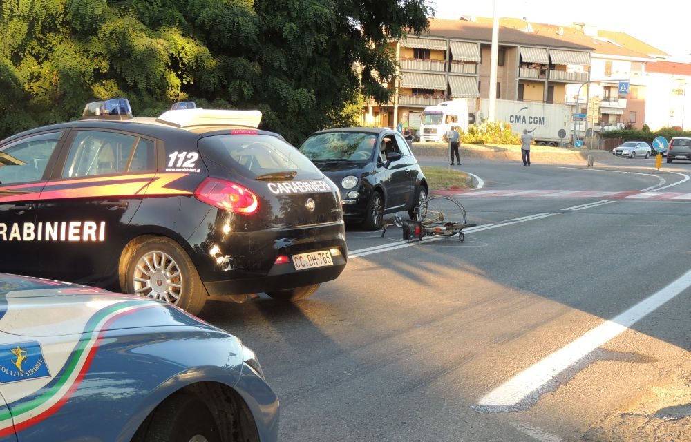 Ciclista tortonese rientra a casa per la cena, quando viene investito da un’auto e muore