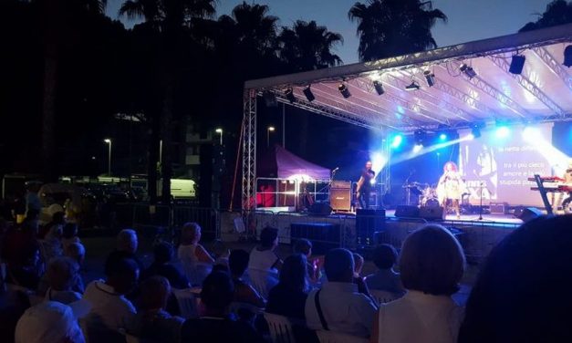 Babbo Natale rilancia l’estate a San Bartolomeo al Mare