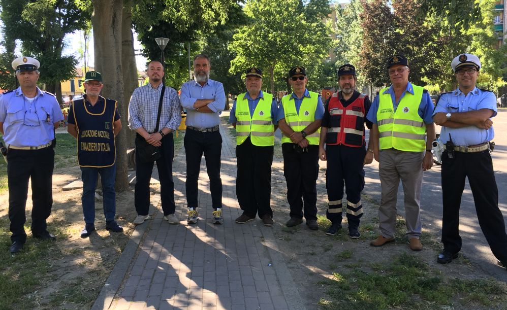 Il Comune di Tortona elogia l’impegno dei volontari che operano in città per la sicurezza dei bambini