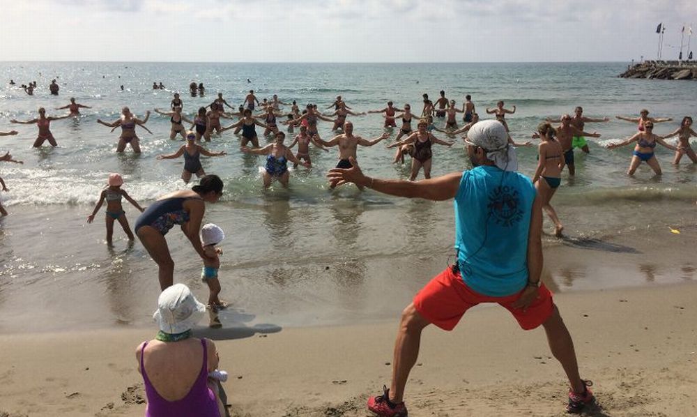 Un successo l’acquagym di Confcommercio a Diano Marina