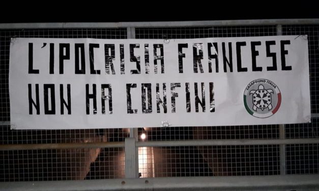 A Ventimiglia Casapund contesta le politiche migratorie francesi