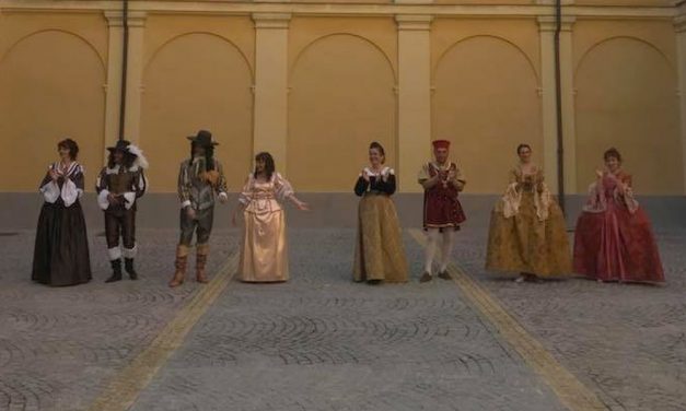 …danzando in “costume” un pomeriggio d’estate al Museo Diocesano di Tortona