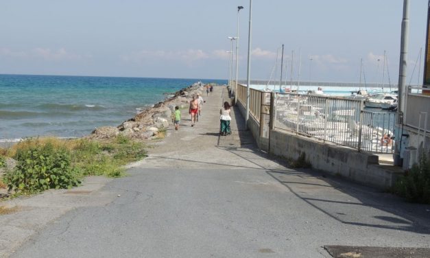 Riaperta la passeggiata sul Porto a Diano Marina, tranne l’ultimo pezzo, ma la situazione non è delle migliori