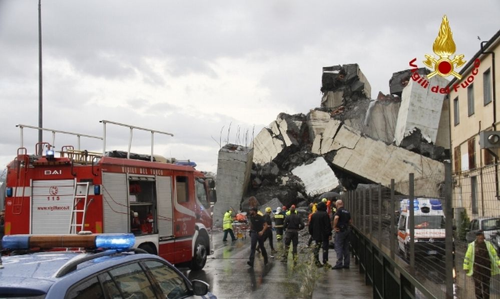 Il singolare e commovente elogio di una lettrice ai Vigili del Fuoco per la vicenda dell’A/10