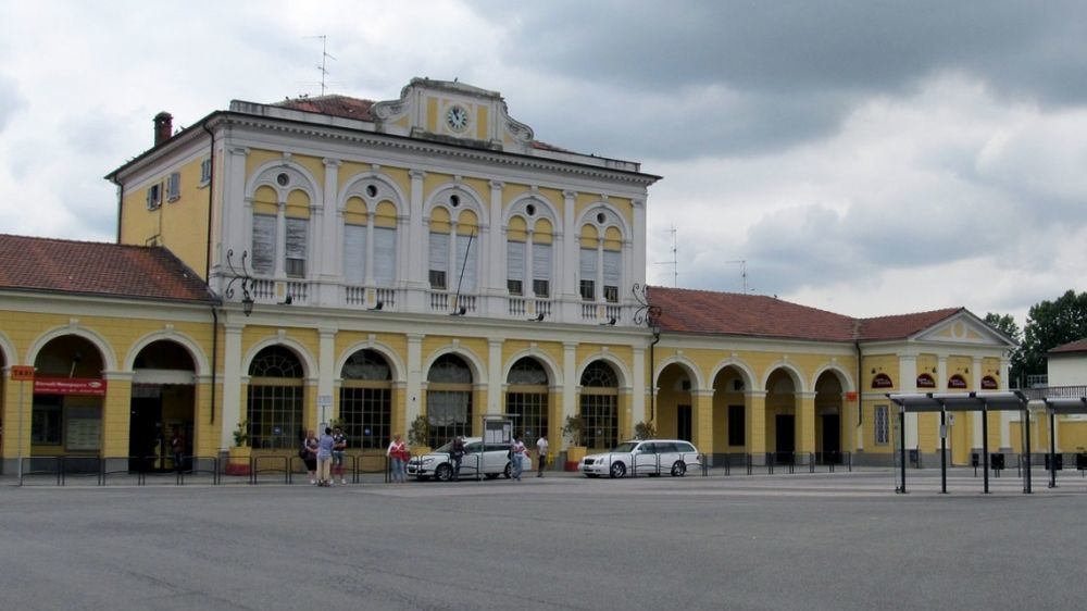 <strong>RFI migliora l’illuminazione all’esterno della Stazione ferroviaria di Casale Monferrato</strong>