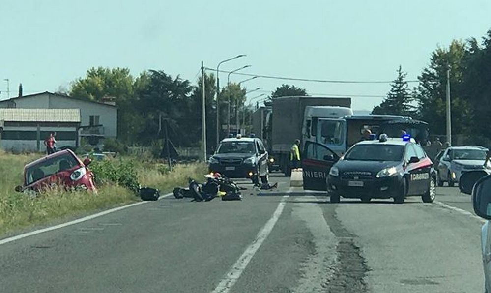 Ancora vittime sulla “Strada della morte” a Casalnoceto: muore un giovane in moto. Grave la ragazza che era con lui
