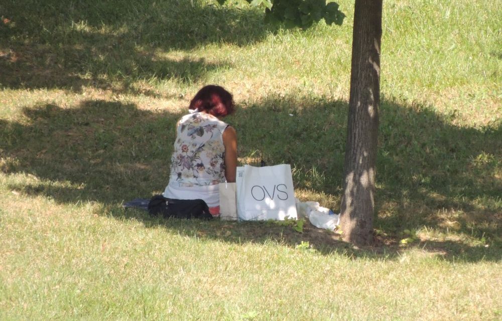 Una tortonese festeggia Ferragosto in via Emilia così….