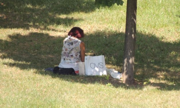 Una tortonese festeggia Ferragosto in via Emilia così….