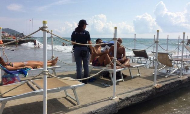 Questore e Polizia sulle spiagge di Diano Marina e i furti diminuiscono del 37%
