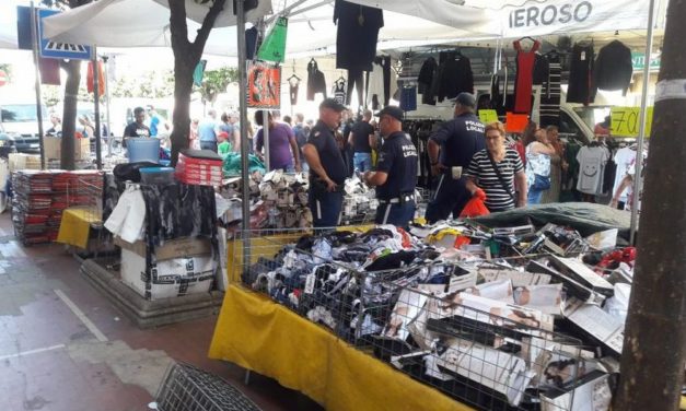 Nuove multe della Polizia Locale di Diano Marina agli ambulanti del mercato che non rispettano le norme