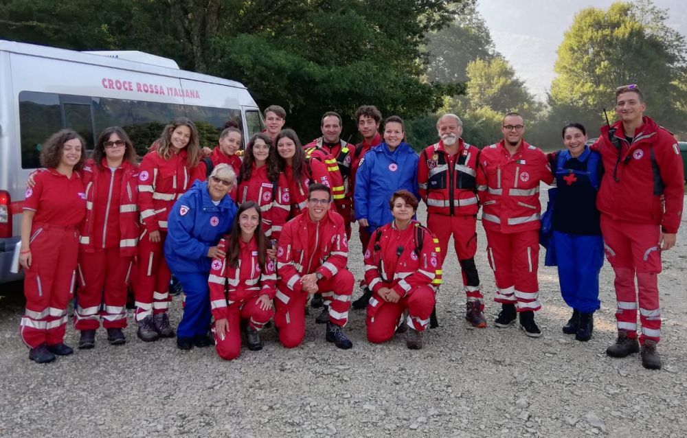 I volontari Emilia Esposito e Paolo Panigalli della Croce Rossa di Voghera in Abruzzo