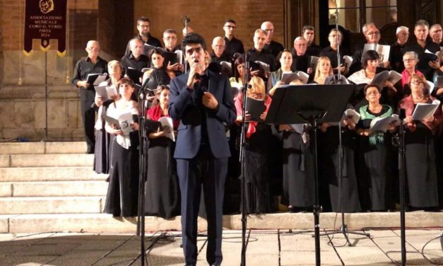 Un successo il concerto dei Tortonesi in scena a Pavia con la corale pavese. Le immagini