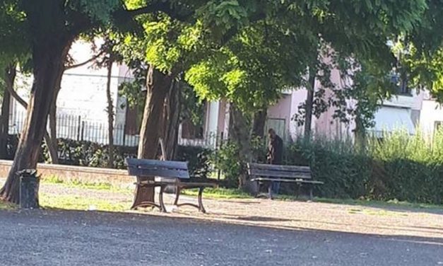 Ci avevano criticati per gli assembramenti alla Palestra Bianca di Tortona: ecco le prove. E sono anche stranieri