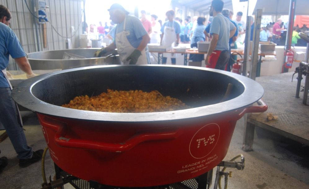 Trasferta a Conio per “Battistina” la pentola del Comitato di San Giovanni di Imperia