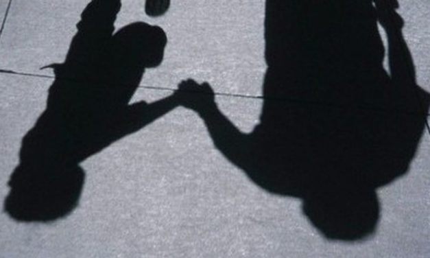 Giovane 18enne di Imperia salva un ragazzino dalle grinfie di un pedofilo che lo aveva già adescato. Solo denunciato