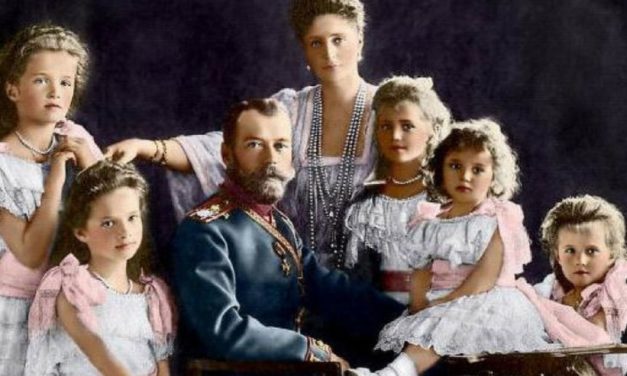 Romanov ieri e oggi: dalla Liguria di Ponente  un libro e un foulard