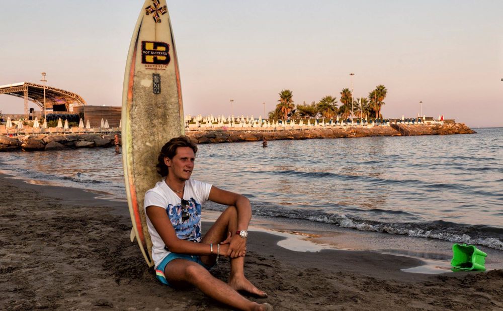 Perché durante il Wind Festival di Diano Marina non fare uno striscione in memoria di Stefano?