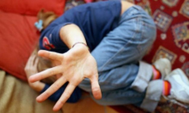 Ad Alessandria i genitori pagavano la retta scolastica e le maestre picchiavano i bambini. Otto coinvolti