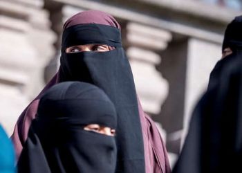 Col burca in via Emilia a Tortona il venerdì pomeriggio: è caduto un altro tabù della città