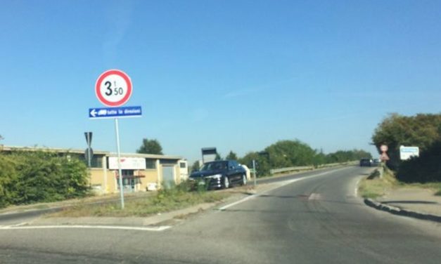 Un cittadino di Tortona chiede maggiori interventi al cavalcavia dell’ Oasi perché i camion passano