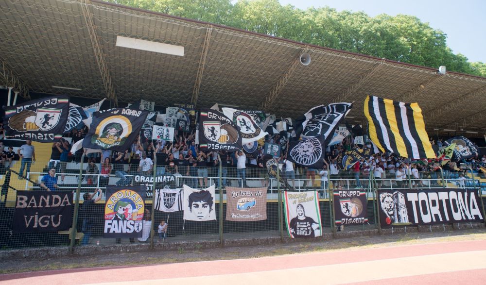 Domenica i giovani under 16 entrano gratis allo stadio per vedere il Derthona e i genitori pagano meno