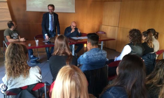 Studenti di Imperia  a scuola con la Provincia per imparare la raccolta dei rifiuti