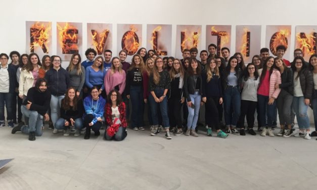 Gli studenti del Liceo Peano di Tortona affinano la cultura visitando la mostra “Il Sesto Stato”