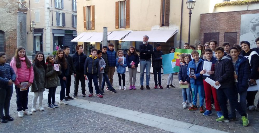 Il Sindaco di Tortona è ambasciatore della lettura nelle scuole. Le immagini
