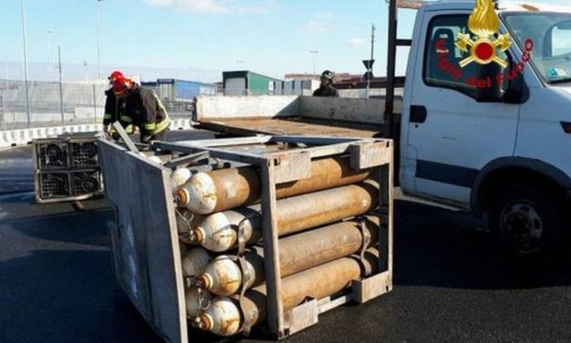 Pericolo esplosione a Boscomarengo: si incendia una bombola di acetilene, evacuate centinaia di persone. Situazione ancora in corso