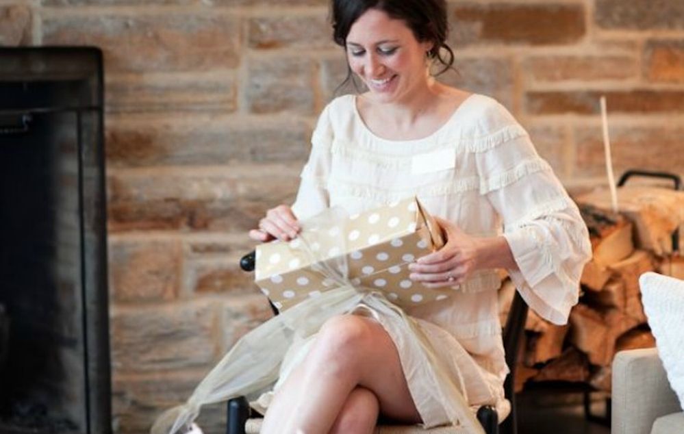 Copre di regali la fidanzata ma quando i due si lasciano lui la accusa di averli rubati. Denunciato un acquese