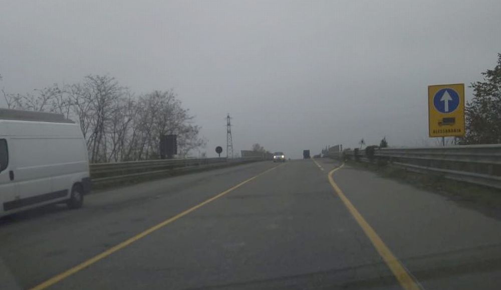 La provincia ha messo in sicurezza il cavalcavia di Tortona, bene, ma l’asfalto? Cosa aspetta?