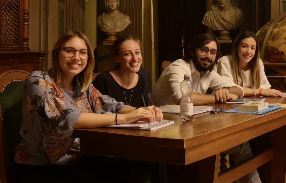 Questi 4 intelligenti giovani tortonesi discutono di cultura classica e vanno in semifinale regionale!