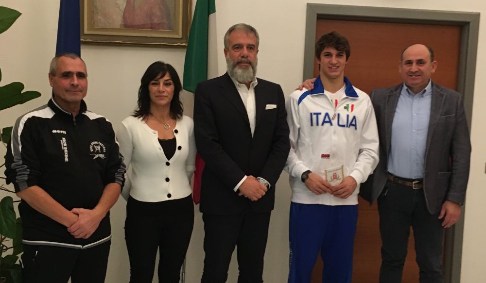 Tortona, al vice campione del Mondo Leonardo Bonetti, i complimenti del Comune