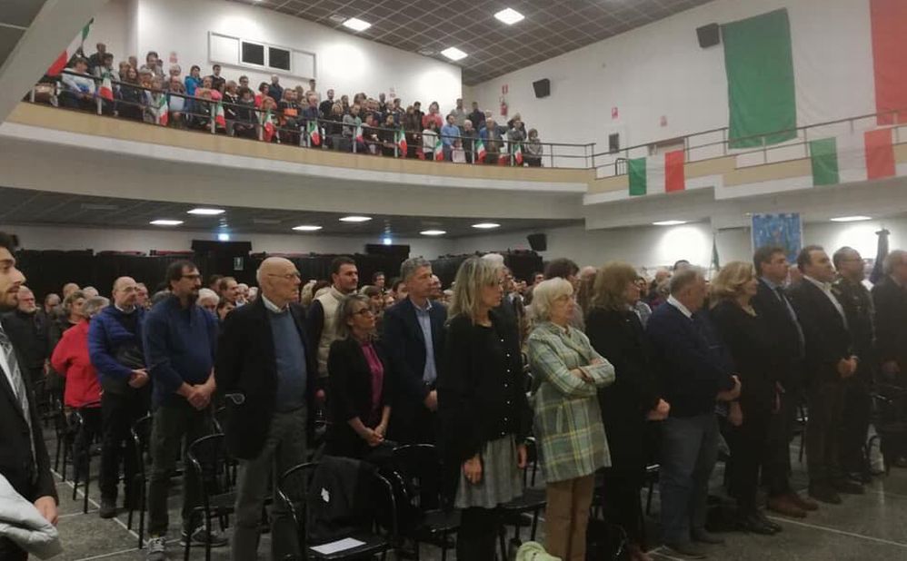 Un clamoroso successo, a Viguzzolo, la presentazione del libro di Matteo Leddi a scopo di beneficienza