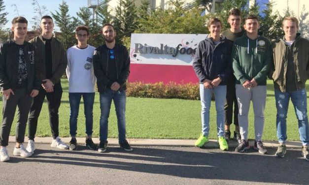 I giovani tortonesi in Visita alla piattaforma freschi e freschissimi Coop Nord-Ovest