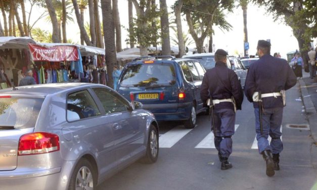 Ventimiglia. Polizia di Stato e Polizia Locale impegnate al contrasto dell’abusivismo commerciale in occasione del mercato settimanale