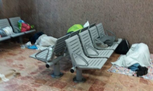 Schifo alla stazione di Tortona, il Comune aveva chiesto alle Ferrovie di intervenire, ma non lo hanno fatto