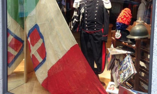 A Tortona una vetrina dedicata ai Carabinieri per il 4 novembre