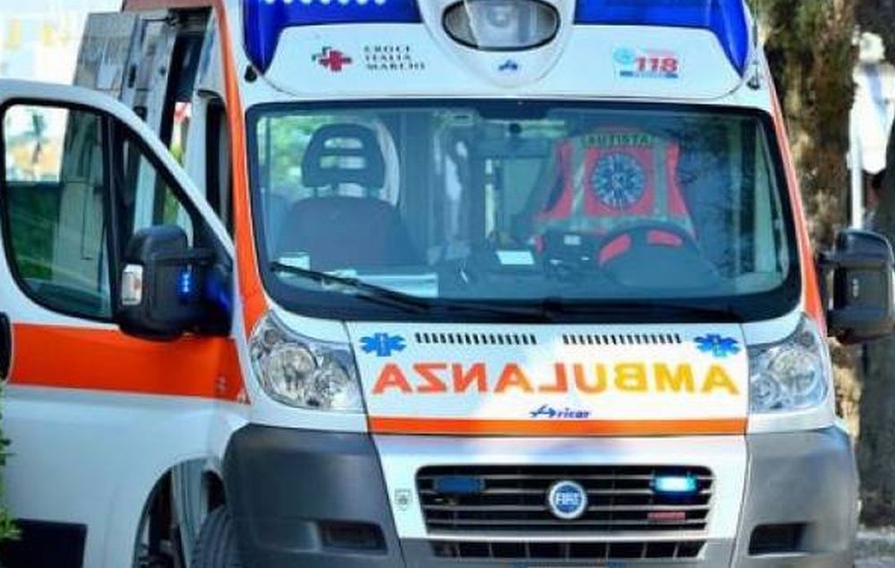 Novi Ligure, scende dall’auto e muore, inutili i soccorsi