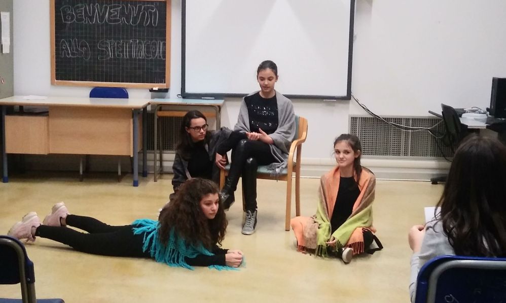 Tutte le immagini delle scuole medie di Tortona che hanno partecipato al progetto “Piccole donne” della Biblioteca