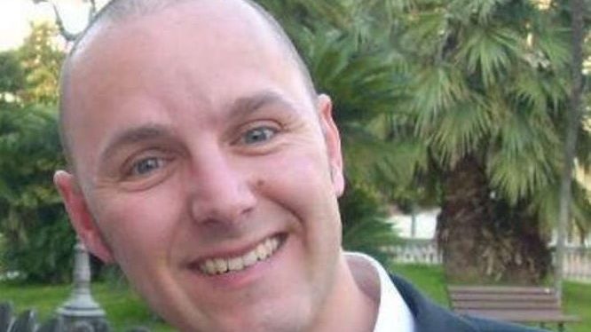 Mercoledì a Diano Marina Marco Vallarino presenta il suo libro “Il cuore sul muro”